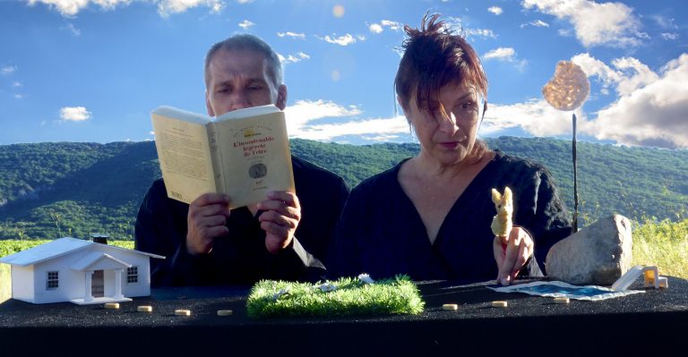 Cie La Cour Singulière - Tire-toi de mon herbe Bambi !