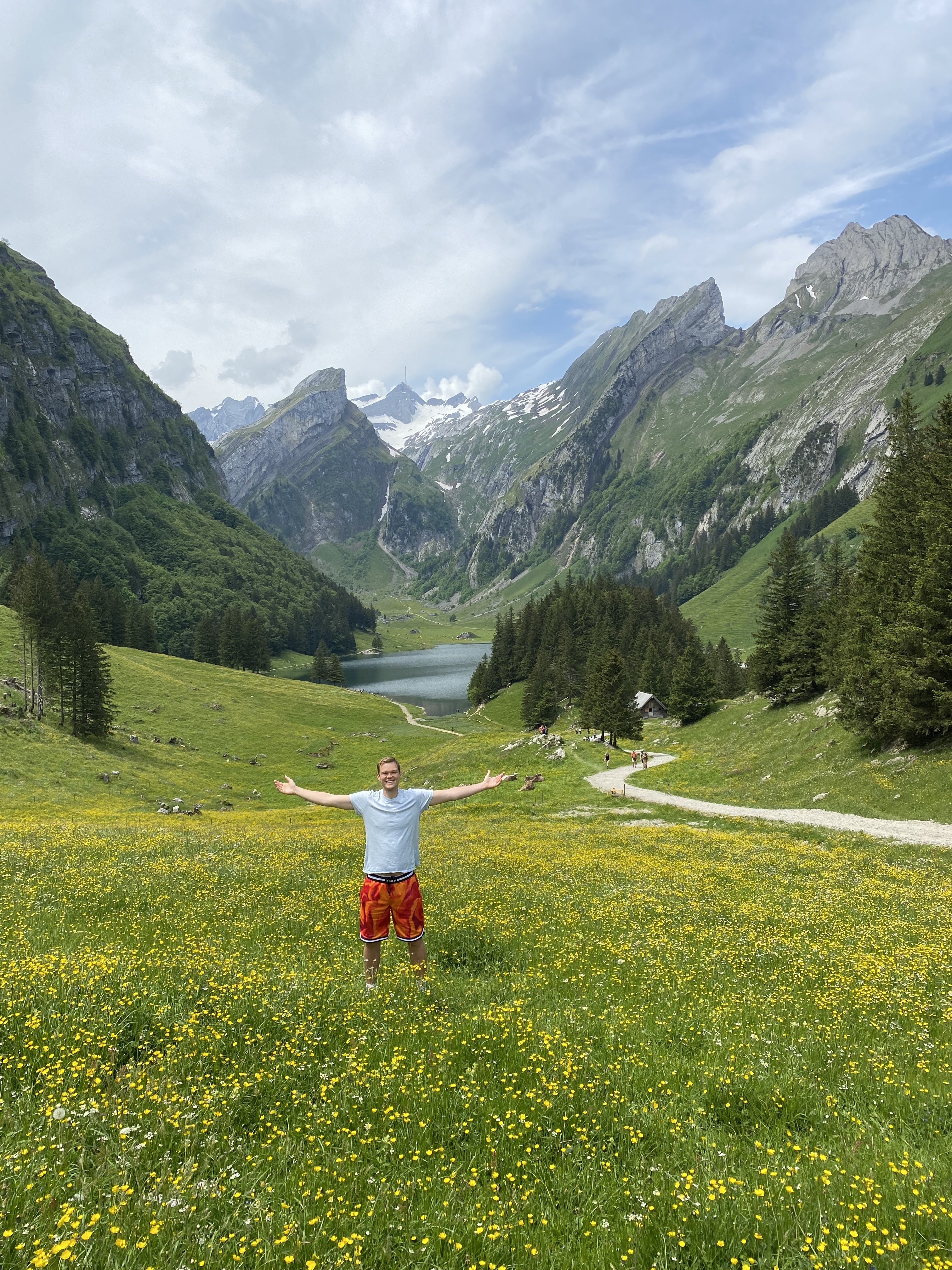 Jonathan in den Bergen
