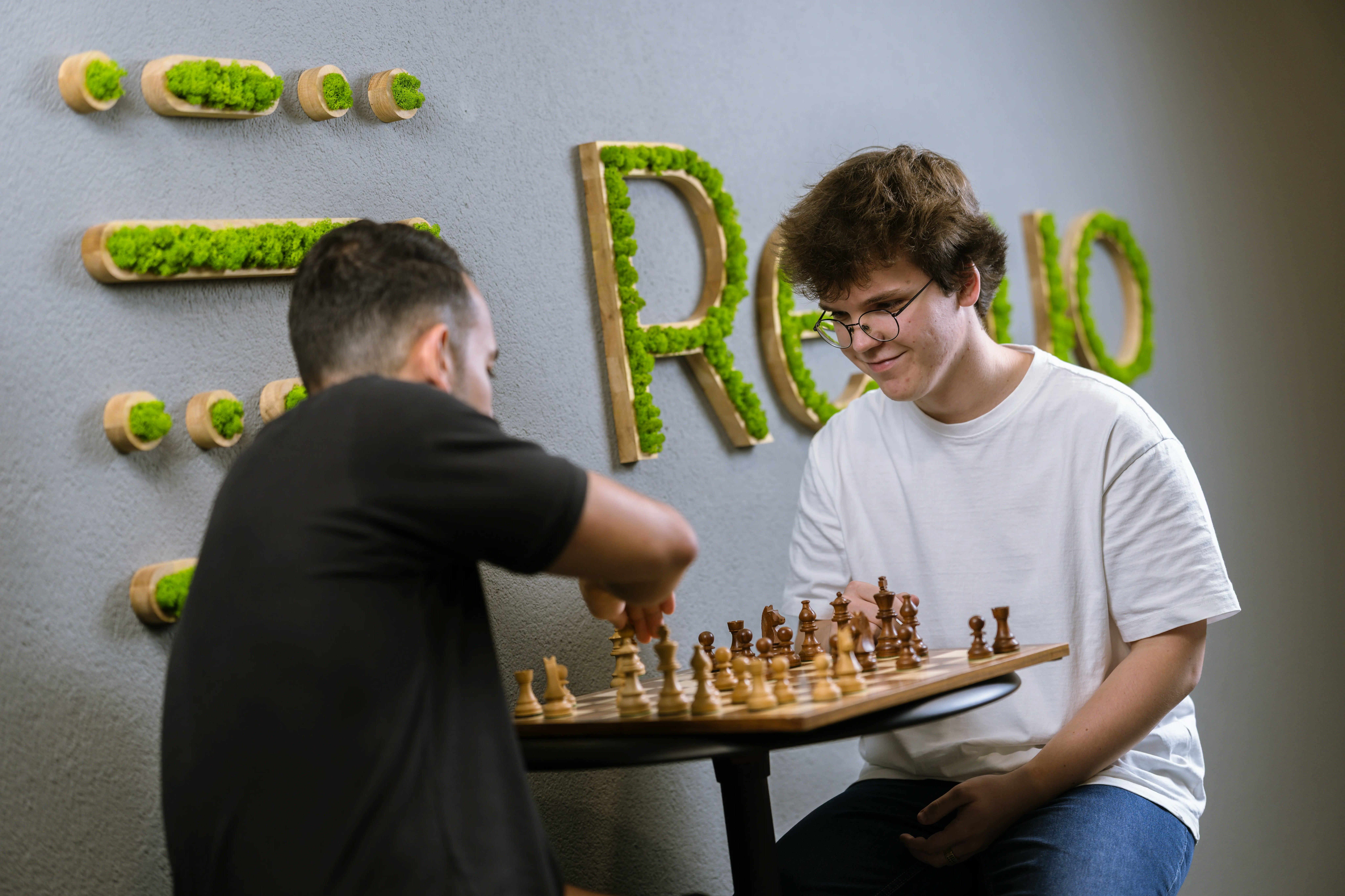Chess at the Renuo office: thinking for ourselves