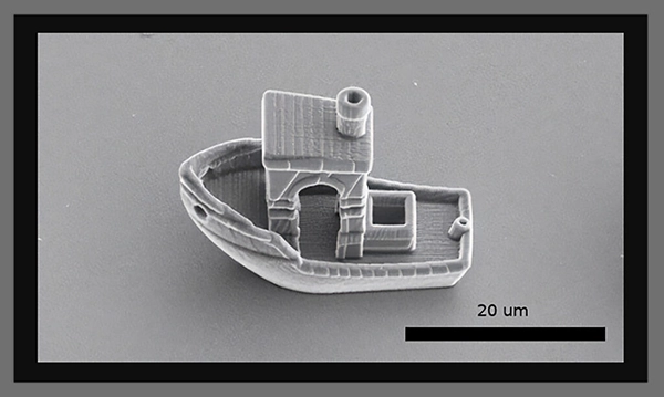 Microscopic 3D-printed Benchy boat