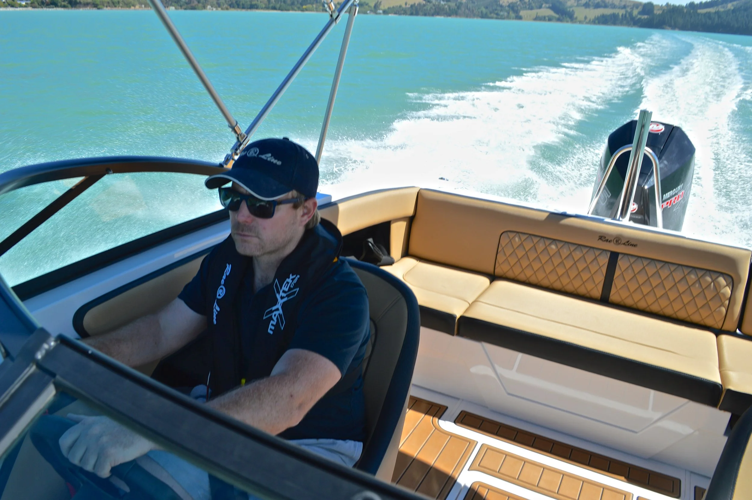 rae line boats