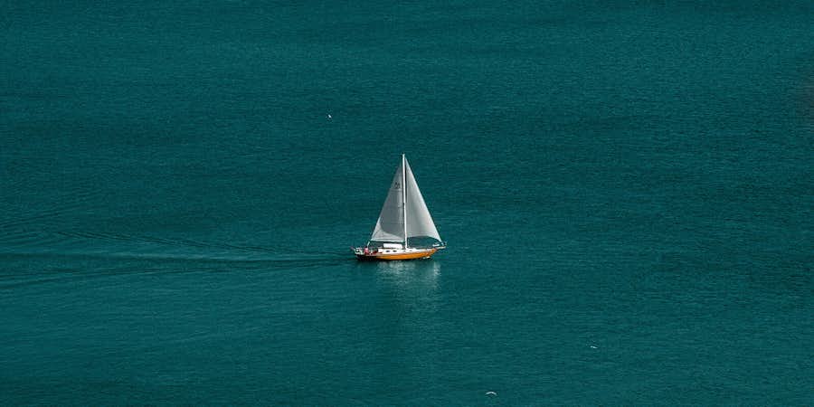 history of the sail in boating