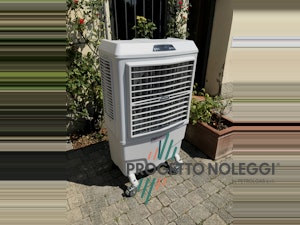 Master BC 80 - Raffrescatore Evaporativo Portatile Dotato di Ionizzatore che migliora la qualità dell'aria, Master BC 80 purifica l'aria da polveri, oli, cattivi odori e particelle sospese nell'aria. Costruito con plastiche resistenti agli urti.