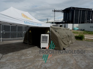 Master BC 60 - Raffrescatore Evaporativo Portatile Master BC 60 è dotato di ionizzatore che migliora la qualità dell'aria, il raffrescamento purifica l'aria da polveri, oli, cattivi odori e particelle sospese in aria. Costruito con plastiche resistenti agli urti.