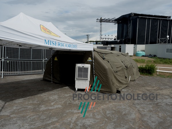 Master BC 60 - Raffrescatore Evaporativo Portatile Master BC 60 è dotato di ionizzatore che migliora la qualità dell'aria, il raffrescamento purifica l'aria da polveri, oli, cattivi odori e particelle sospese in aria. Costruito con plastiche resistenti agli urti.