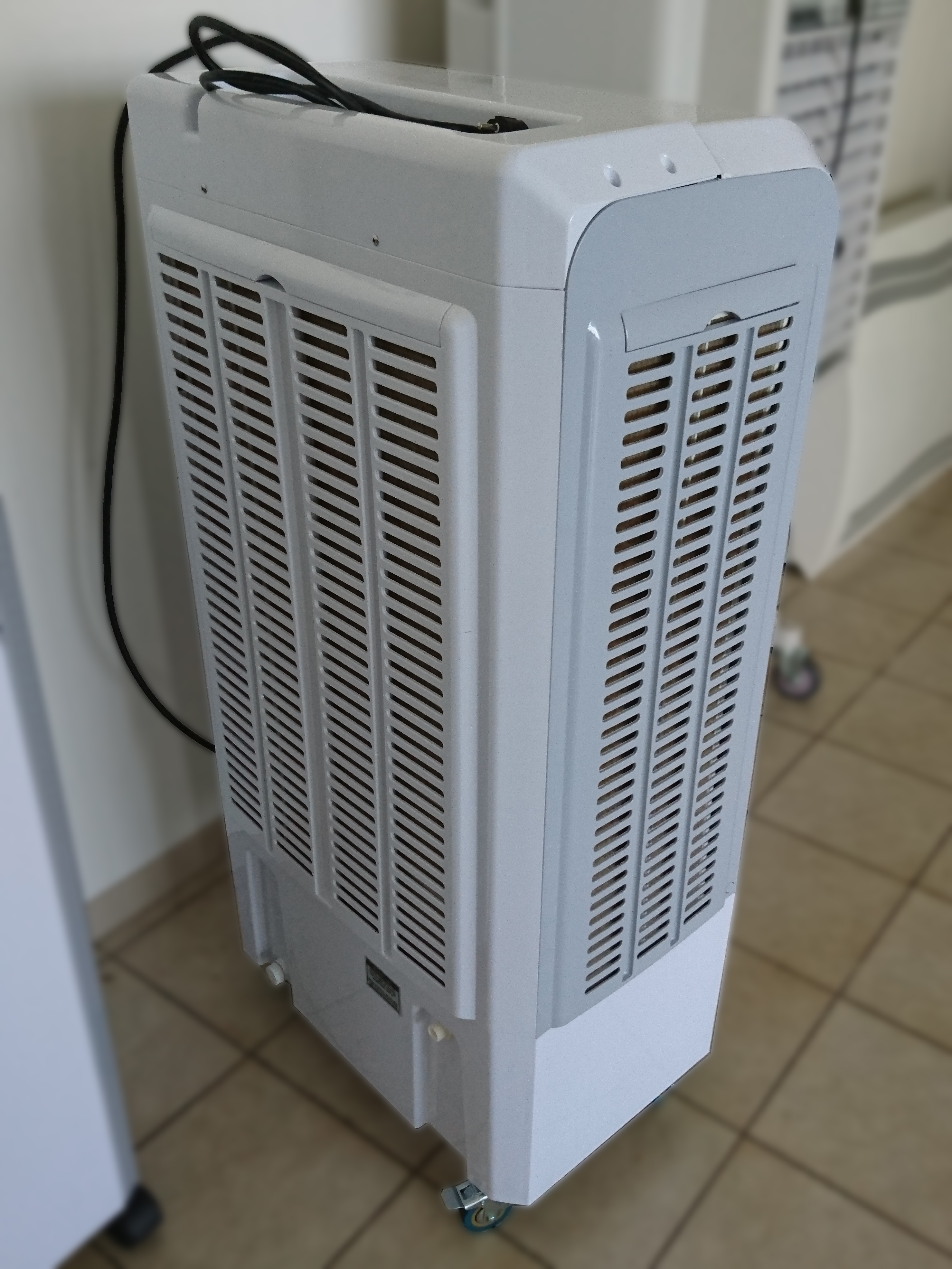 Master CCX 4.0 è un raffrescatore evaporativo Master con elettronica brevettata e prodotta in Italia. Tipologia di raffrescamento dell'aria naturale.