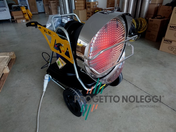 Master XL 91 - Riscaldatore a infrarossi a gasolio Master XL 91 riscalda per irraggiamento senza nessun spostamento d'aria con alta silenziosità e può essere utilizzato in ambienti aperti o chiusi con adeguata ventilazione.