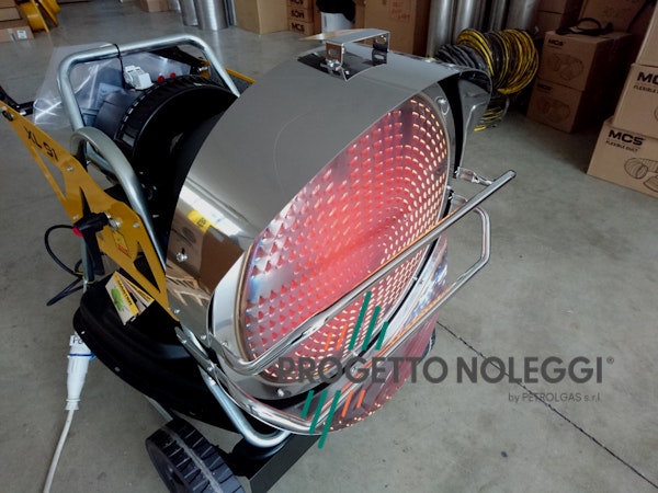 Master XL 91 - Riscaldatore a infrarossi a gasolio Master XL 91 riscalda per irraggiamento senza nessun spostamento d'aria con alta silenziosità e può essere utilizzato in ambienti aperti o chiusi con adeguata ventilazione.