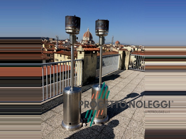 Fungo Riscaldatore Radiante in acciaio inox Il Fungo in acciaio Inox è un riscaldatore a GPL, con irraggiamento ad infrarossi in grado di generare 13 kW di potenza ed è utilizzato per piccoli o grandi ambienti.