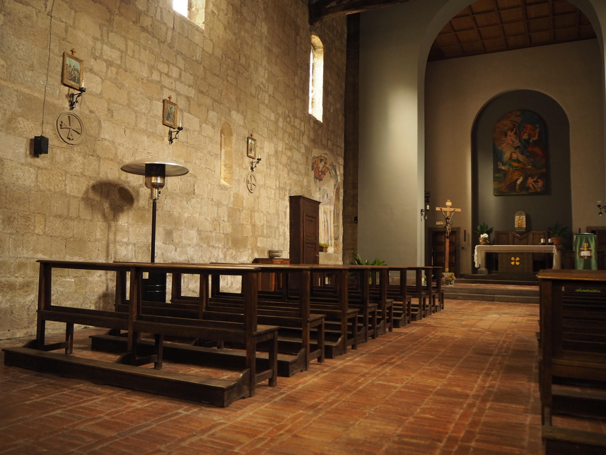 Il Fungo in acciaio Inox è un riscaldatore a GPL, con irraggiamento ad infrarossi in grado di generare 13 kW di potenza ed è utilizzato per piccoli o grandi ambienti.