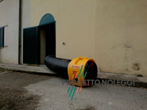 Master BL 8800 - Estrattore Soffiatore Master BL 8800 è un soffiatore professionale portatile utilizzato sovente in edilizia e nelle ristrutturazioni, oppure nei cantieri per l'aspirazione della polvere.