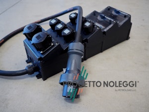 Quadri Elettrici Certificati Quadri Pentapolari o Monofase con vari gradi di protezione, dotati di Differenziali e Magnetotermici per sezionare le singole uscite.