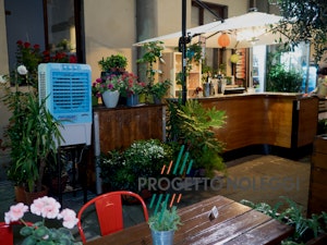 Free 3500 - Raffrescatore Evaporativo Portatile Free 3500 è un raffrescatore evaporativo portatile con doppio funzionamento, come ventilatori o come raffrescatori.