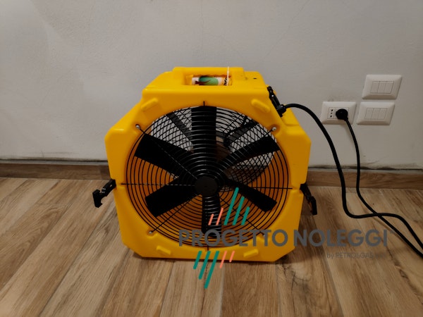 Master DFX 20 - Soffiatore Professionale Master DFX 20 è un ventilatore professionale a elevato flusso d'aria, facile da utilizzare e trasportare.