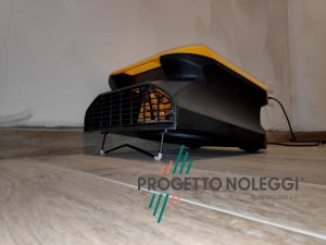 Utilizzo a pavimento - Ventilatore Master CDX 20 Il Master CDX 20 è un soffiatore professionale, portatile, mobile e silenzioso utilizzato per l'areazione e l'essiccazione di pavimenti.