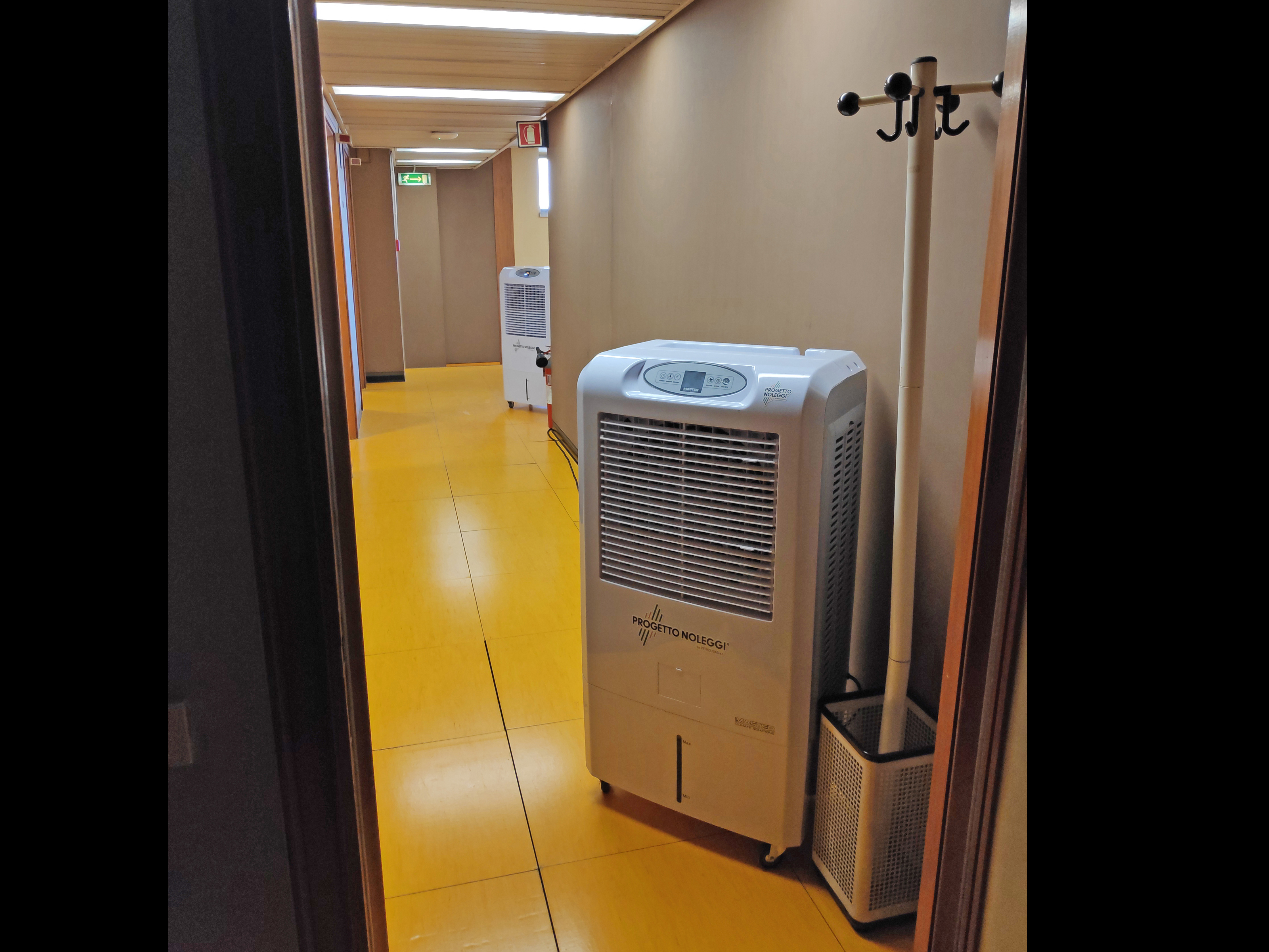 Master CCX 4.0 è un raffrescatore evaporativo Master con elettronica brevettata e prodotta in Italia. Tipologia di raffrescamento dell'aria naturale.