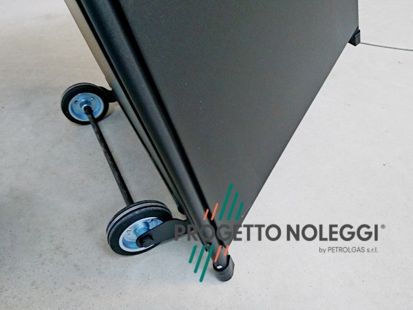 LuxuryCalor Falò Evo - Riscaldatore a Gas Nero Opaco LuxuryCalor Falò Evo crea una calda ed invitante atmosfera con un tocco di design e bellezza. Potenza 10 kW alimentato con bombole di GPL propano.