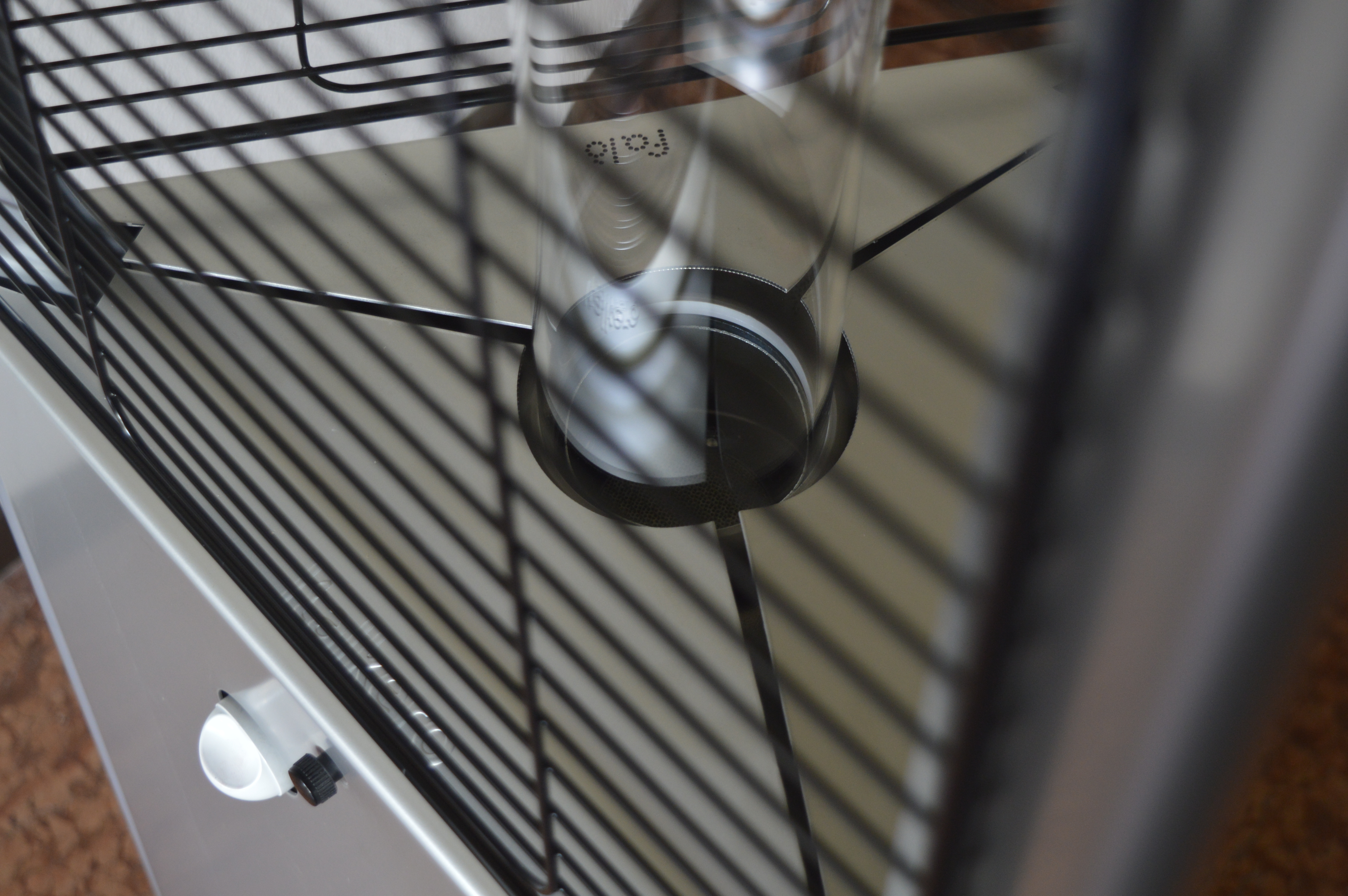 Un dettagglio del LuxyCalor Falò Evo, riscaldatore da esterni prodotto interamente in Italia.