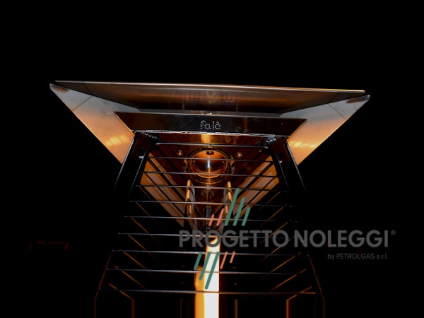 LuxuryCalor Falò Evo - Riscaldatore a gas Un dettagglio del LuxyCalor Falò Evo, riscaldatore da esterni prodotto interamente in Italia.