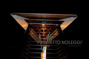 Un dettagglio del LuxyCalor Falò Evo, riscaldatore da esterni prodotto interamente in Italia.