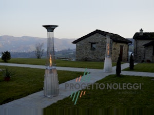 Italkero DolceVita Lightfire - Riscaldatore a gas DolceVita Lightfire è un riscaldatore a gas di assoluta eleganza e design, che unisce straordinarie capacità di calore a una luce soffusa e romantica.