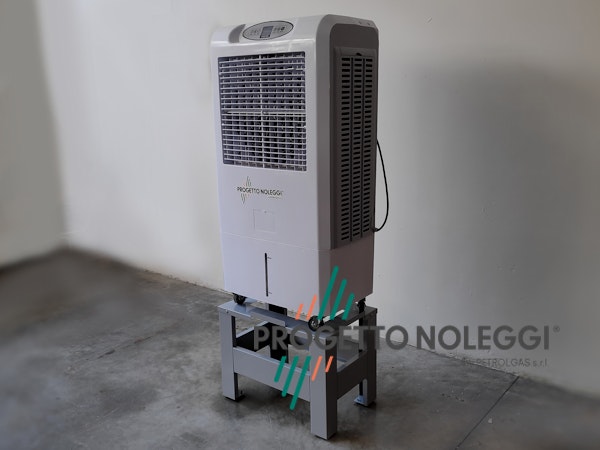 Supporto, Rialzo, Piedistallo - CCX 4.0 Master CCX 4.0 è un supporto per rialzare il raffrescatore ed avere una gettata d'aria che non dà fastidio a chi si trova nelle strette vicinanze.