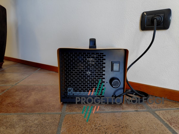 Master B 2 PTC - Riscaldatore Elettrico Master B 2 PTC è un generatore d'aria calda elettrico piccolo e compatto ad alto rendimento, grazie alla tecnologia PTC (coefficiente di temperatura positivo).