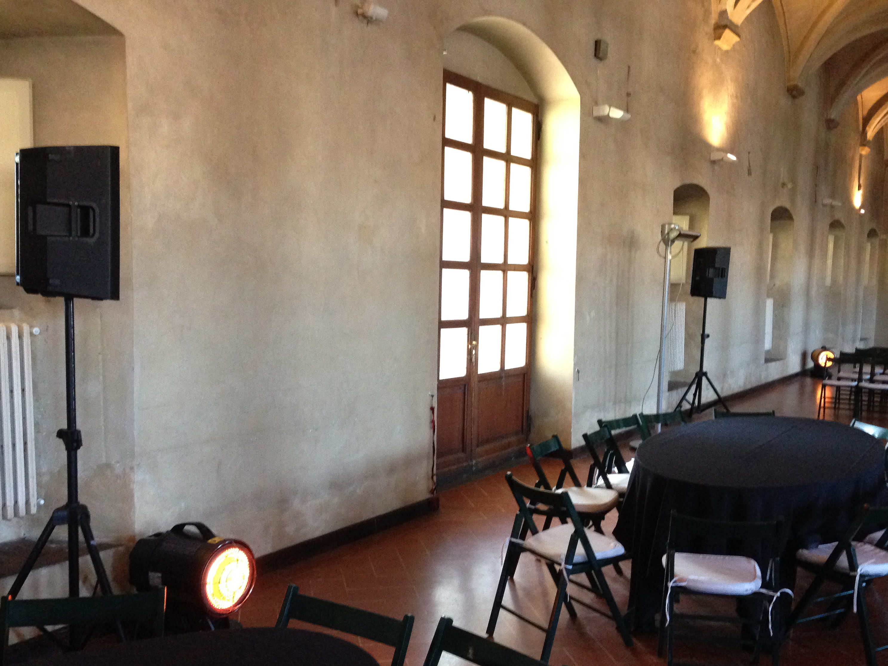 Il Master XL 61 riscalda per irraggiamento senza nessun spostamento d'aria con alta silenziosità. 