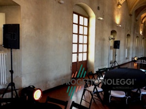 Master XL 61 - Riscaldatore a Gasolio a infrarossi Il Master XL 61 riscalda per irraggiamento senza nessun spostamento d'aria con alta silenziosità.