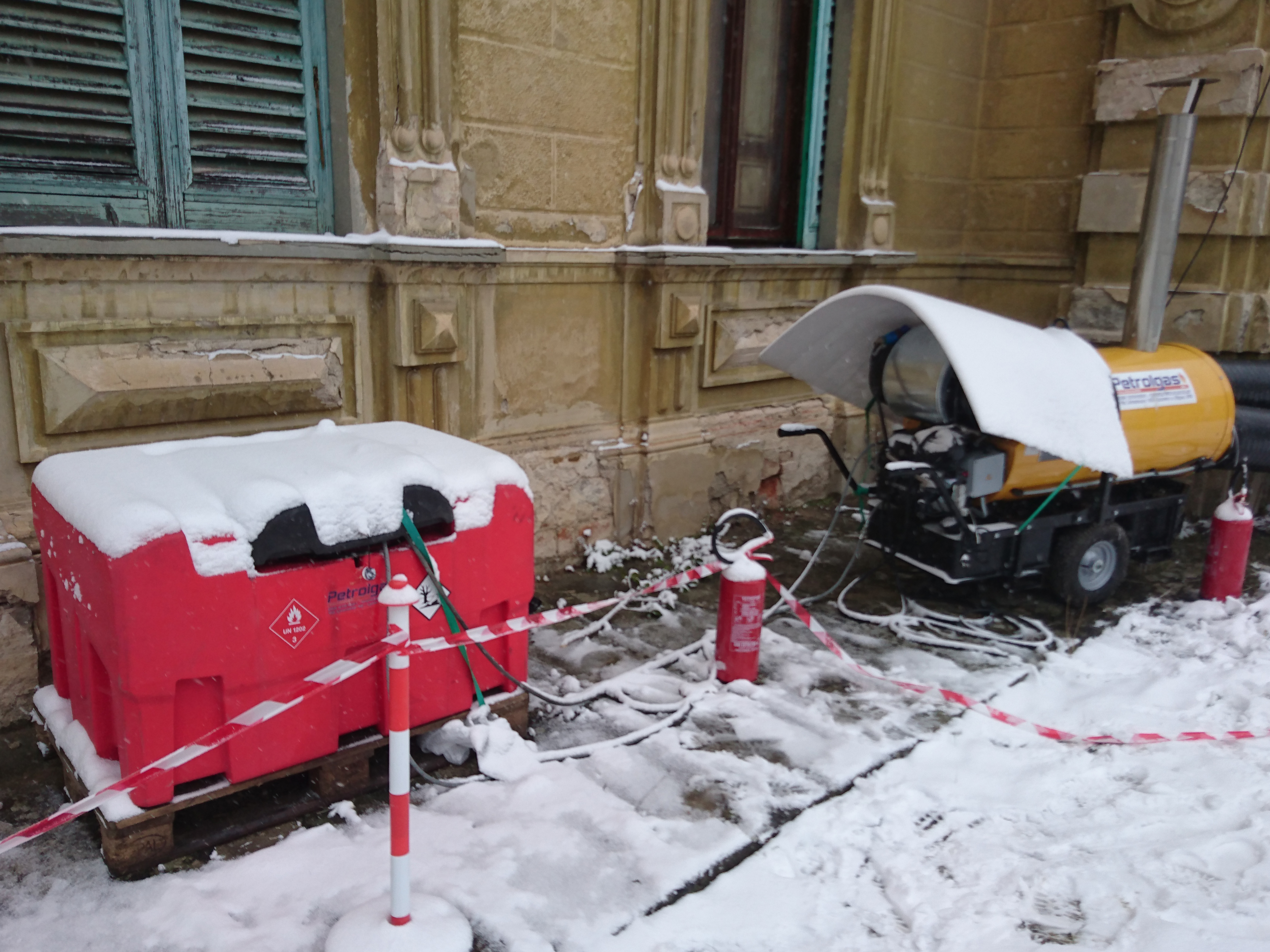 Progetto Noleggi offre cisterne leggere in polietilene per il trasporto di combustibili come Gasolio o Kerosene.