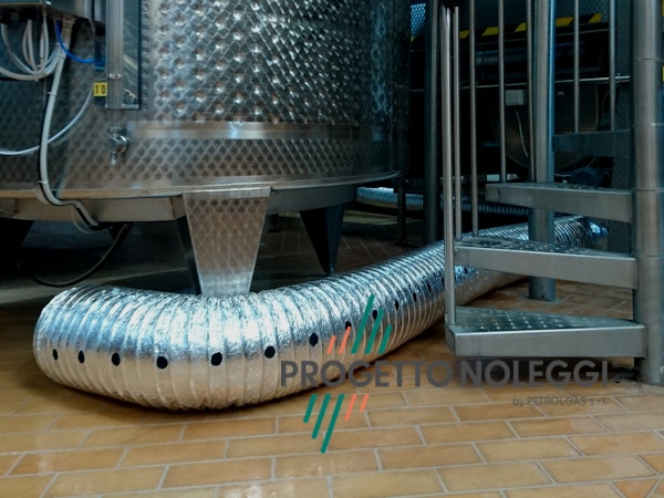 Tubazioni e canali forati per la diffusione aria - Installazioni Progetto Noleggi Installiamo canali forati per la diffusione in modo omogeneo di aria calda o fredda in ambient ampi, in acciaio zingato oppure altri materiali.