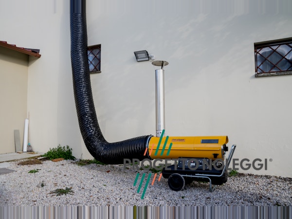 Master BV 110 - Generatore d'aria calda Indiretto Il Generatore d'aria calda a Gasolio Master BV 110 con canna fumaria per scarico dei fumi in verticale è perfetto per creare cicli chiusi di riscaldamento nella vostra struttura.