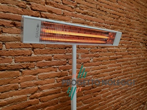 Grado Sol 1800 XL è una lampada a infrarossi a onda media che garantisce calore pulito e sicuro per singoli ambienti