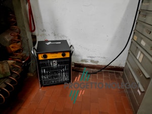 Master B 9 Black Edition - Generatore d'aria calda elettrico Solo progetto Noleggi offre il generatore d'aria calda elettrico Master B9 Black Edition , di colore nero opaco