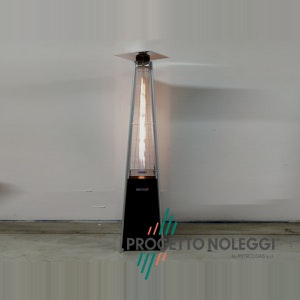 Italkero Niklas Totem - Riscaldatore a gas di design  Italkero Niklas Totem è un riscaldatore a gas elegante e potente, perfetto per spazi esterni di locali, giardini e dehors
