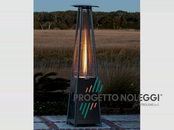 Italkero Niklas Totem è un riscaldatore a gas elegante e potente, perfetto per spazi esterni di locali, giardini e dehors