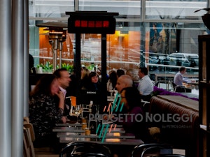 Bromic Tungstern Portable - Riscaldatore a gas GPL Bromic Tungstern Portable è un riscaldatore a gas GPL ad alta efficienza con un design accattivante.