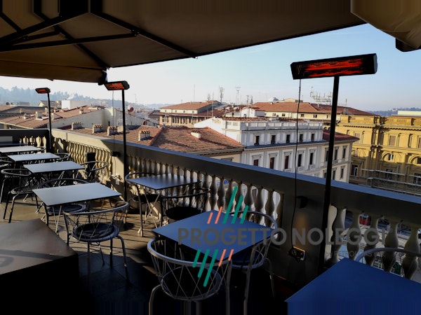 Sol 1900 - Riscaldatore a infrarosso nero opaco Progetto Noleggi noleggia e installa riscaldatori a infrarosso come Sol 1900, anche in versione nero opaco