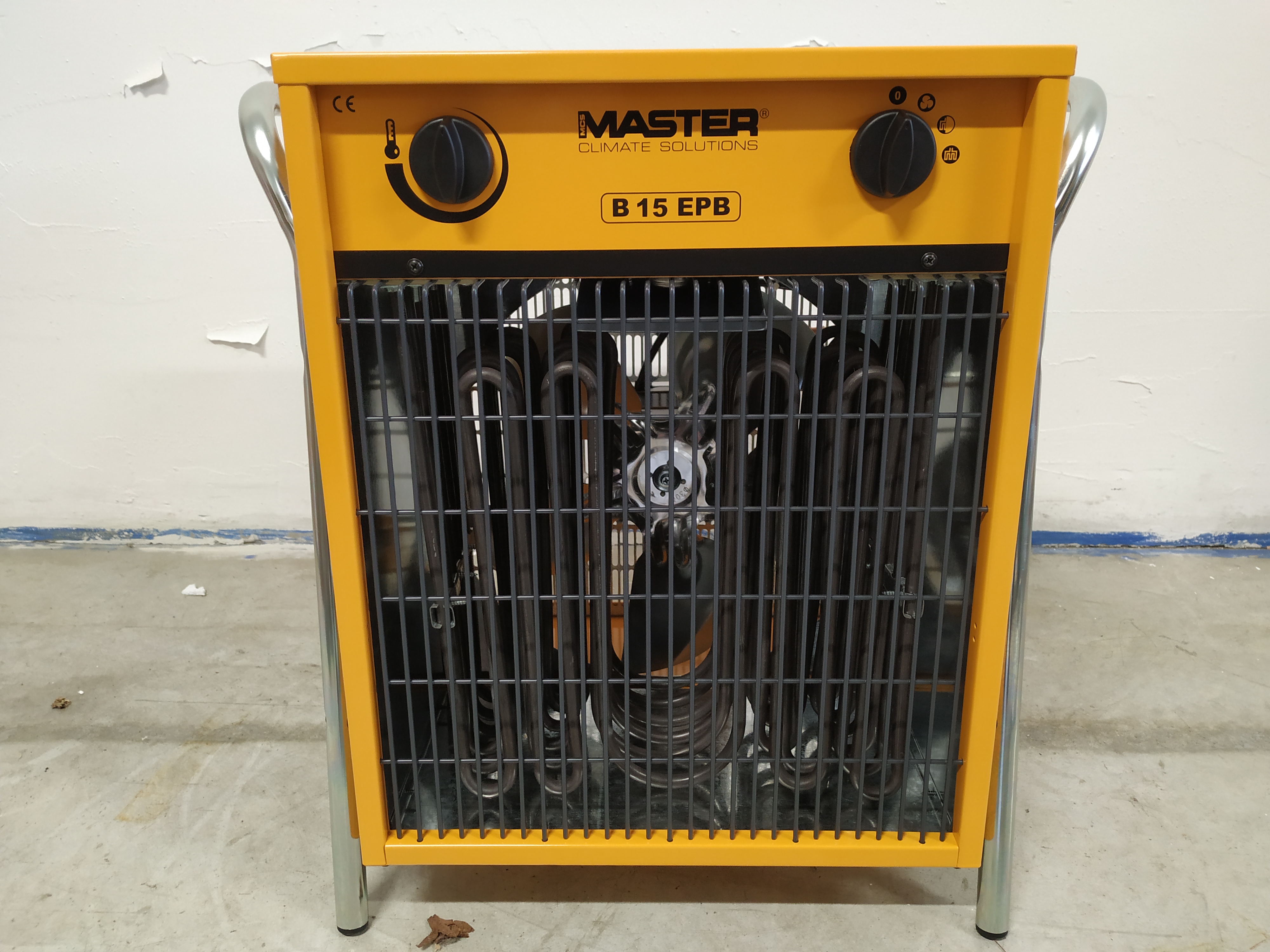 Master B15 è un generatore elettrico d'aria calda pratico e potente.