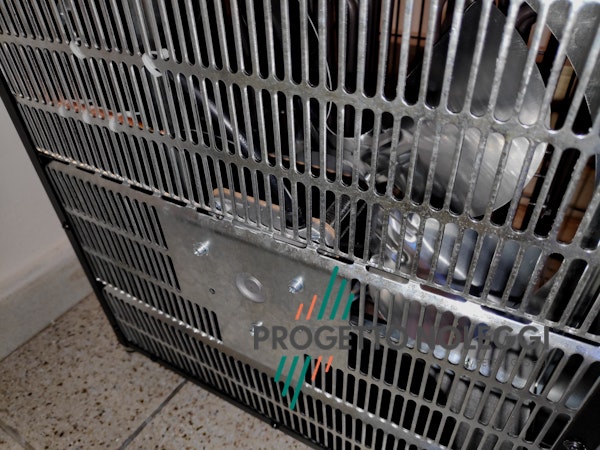 Particolare sul retro del Master B9 Black Edition Un particolare del retro del Master B9 Black Edition, solo su Progetto Noleggi