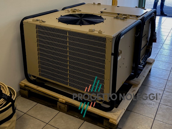 Dantherm AC-M18 - Unità Condizionatore Dantherm AC-M18 è un'unità portatile che produce aria condizionata per strutture temporanee o trasportabili come le tende. Progetto Noleggi noleggia e installa AC-M18 a prezzi competitivi