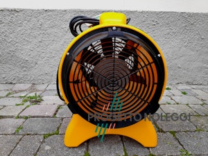 Master BL 6800 - Estrattore Soffiatore Master BL 6800 è un soffiatore professionale portatile utilizzato sovente in edilizia e nelle ristrutturazioni, oppure nei cantieri per l'aspirazione della polvere.