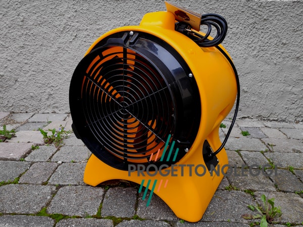 Master BL 6800 - Estrattore Soffiatore Master BL 6800 è un soffiatore professionale portatile utilizzato sovente in edilizia e nelle ristrutturazioni, oppure nei cantieri per l'aspirazione della polvere.