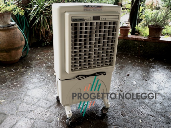 Master BC 60 - Raffrescatore Evaporativo Portatile Master BC 60 è dotato di ionizzatore che migliora la qualità dell'aria, il raffrescamento purifica l'aria da polveri, oli, cattivi odori e particelle sospese in aria. Costruito con plastiche resistenti agli urti.