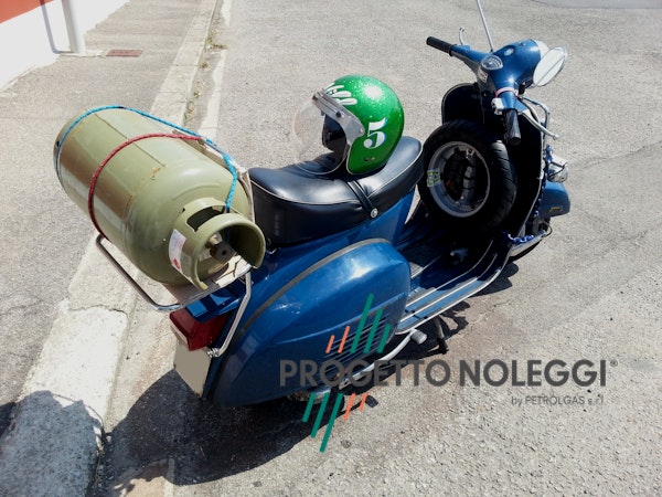 Fornitura Bombole Gas GPL Propano Petrolgas La gestione del carburante Petrolgas vi permetterà di non preoccuparvi di controllare il livello delle vostre bombole, in autonomia ce ne occuperemo noi, permettendovi di concentrarvi sulla vostra attività senza perdite di tempo e preoccupazioni.