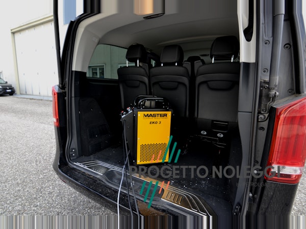 Master EKO 9 - Disinfestazione da Parassiti in furgone van EKO 3 modello compatto monofase di riscaldatore elettrico per la Disinfestazione di Parassiti, grazie a questa nuova tecnologia di riscaldatori oggi è possibile sbarazzarsi da questi insetti senza la necessità di utilizzare potenti veleni (con tutti i rischi che ne derivano), l'uso del calore è un metodo sicuro che rispetta l'ambiente.