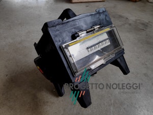 Quadro Elettrico Certificato Professionale in gomma butilica ad alta resistenza Quadri Pentapolari o Monofase con vari gradi di protezione, dotati di Differenziali e Magnetotermici per sezionare le singole uscite. Tutti Certificati dal Produttore. Materiali molto robusti agli urti ed alti gradi di isolamento alle polveri e all'acqua.