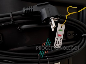 Master BC 120 - Raffrescatore Evaporativo Portatile II Master BC120 è il modello più piccolo della gamma dei raffrescatori Industriali più grandi, con elettronica brevettata e prodotta in Italia.