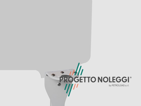 Supporto per gel dispenser manuale con diametro regolabile Questo modello di piantana per l'igienizzazione delle mani ha il supporto per il dispenser manuale a cui si può fissare qualsiasi marca e modello. Prodotta su nostre specifiche in Italia.