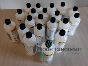 AL 500 - Additivo Igienizzante per la Pulizia dei Raffrescatori Evaporativi Additivo Antibatterico dal profumo di pulito, da utilizzare per l'igienizzazione dei raffrescatori evaporativi ad inizio stagione. Nel caso in cui i raffrescatori siano lasciati spenti per alcuni giorni, è buona norma avviare un ciclo di pulizia con l'igienizzante.